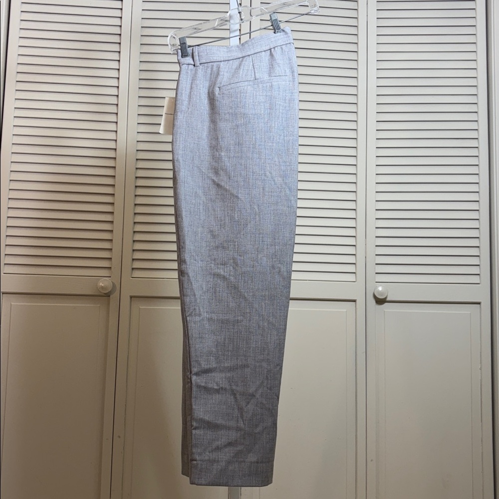 NWT Abercrombie & Fitch Light Gray Women's Trousers Size 18 Short